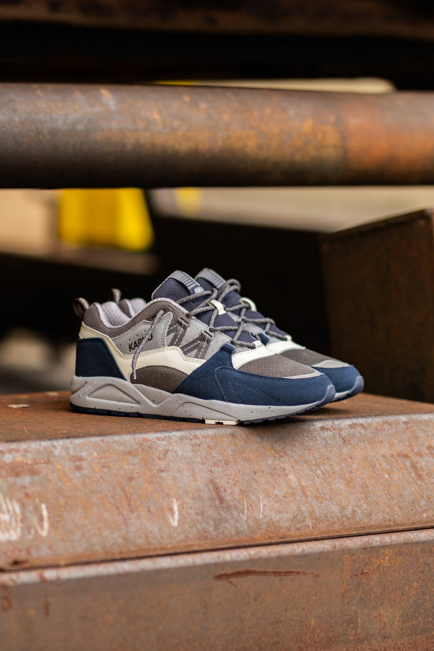 Men's Karhu Fusion 2.0 (Mood Indigo/Smoked Pearl)