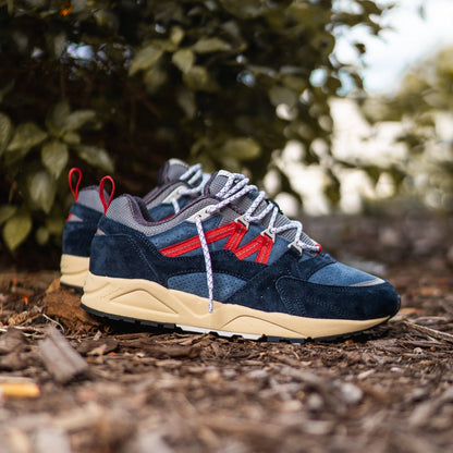 Karhu Fusion 2.0 (India Ink/Fiery Red)
