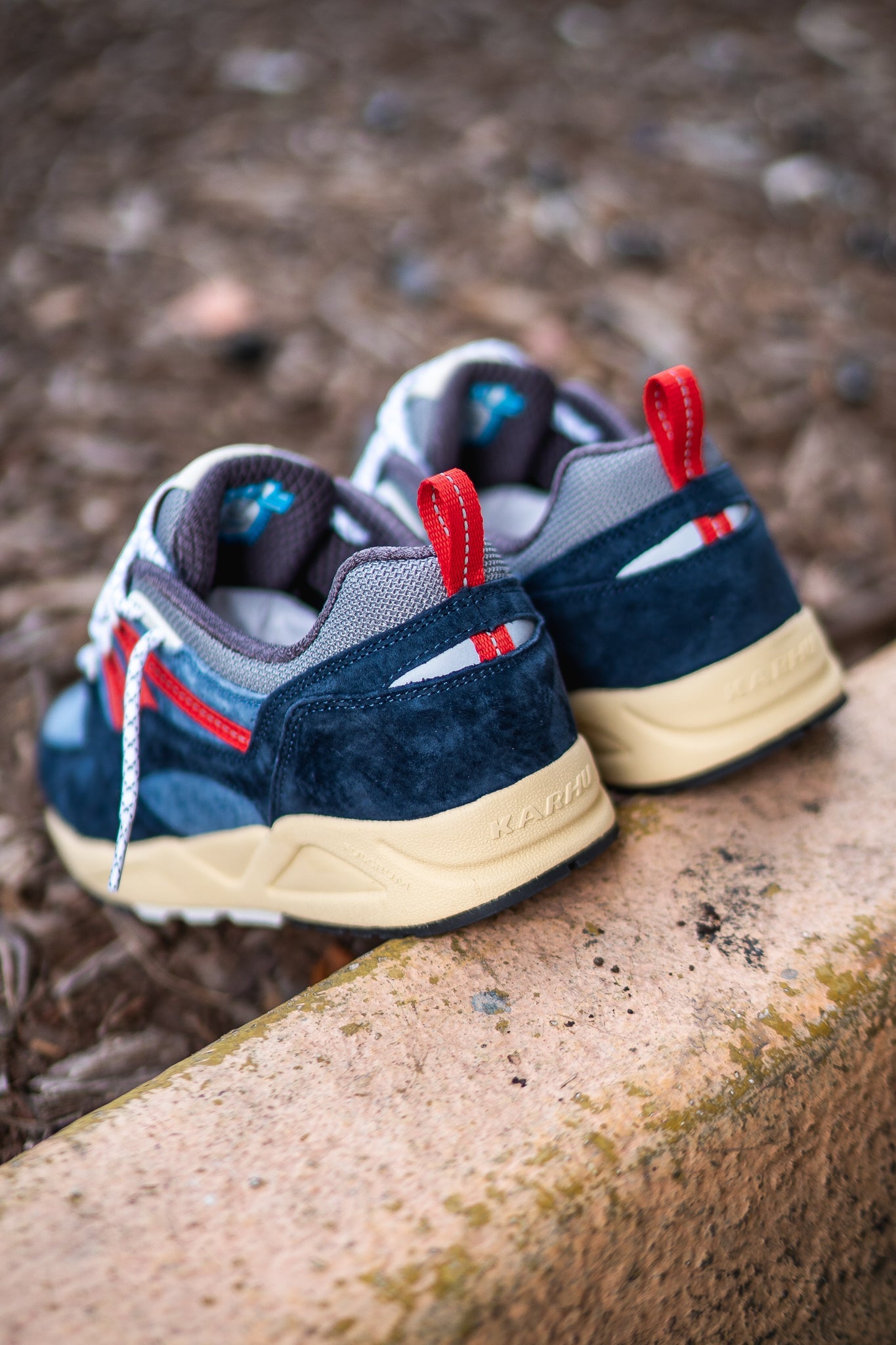 Karhu Fusion 2.0 (India Ink/Fiery Red)
