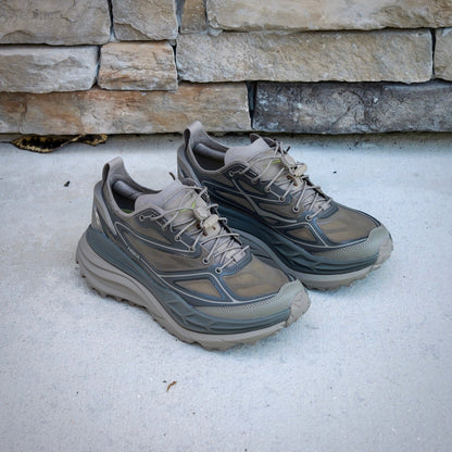 Hoka Stinson One7 (light roast/asphalt)