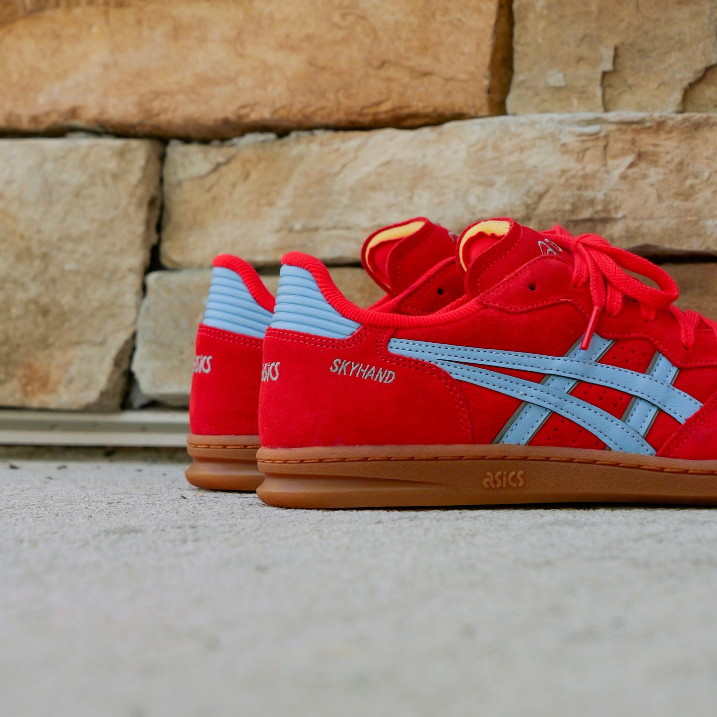 Mens Asics Skyhand OG (Electric Red/Harbor Blue)
