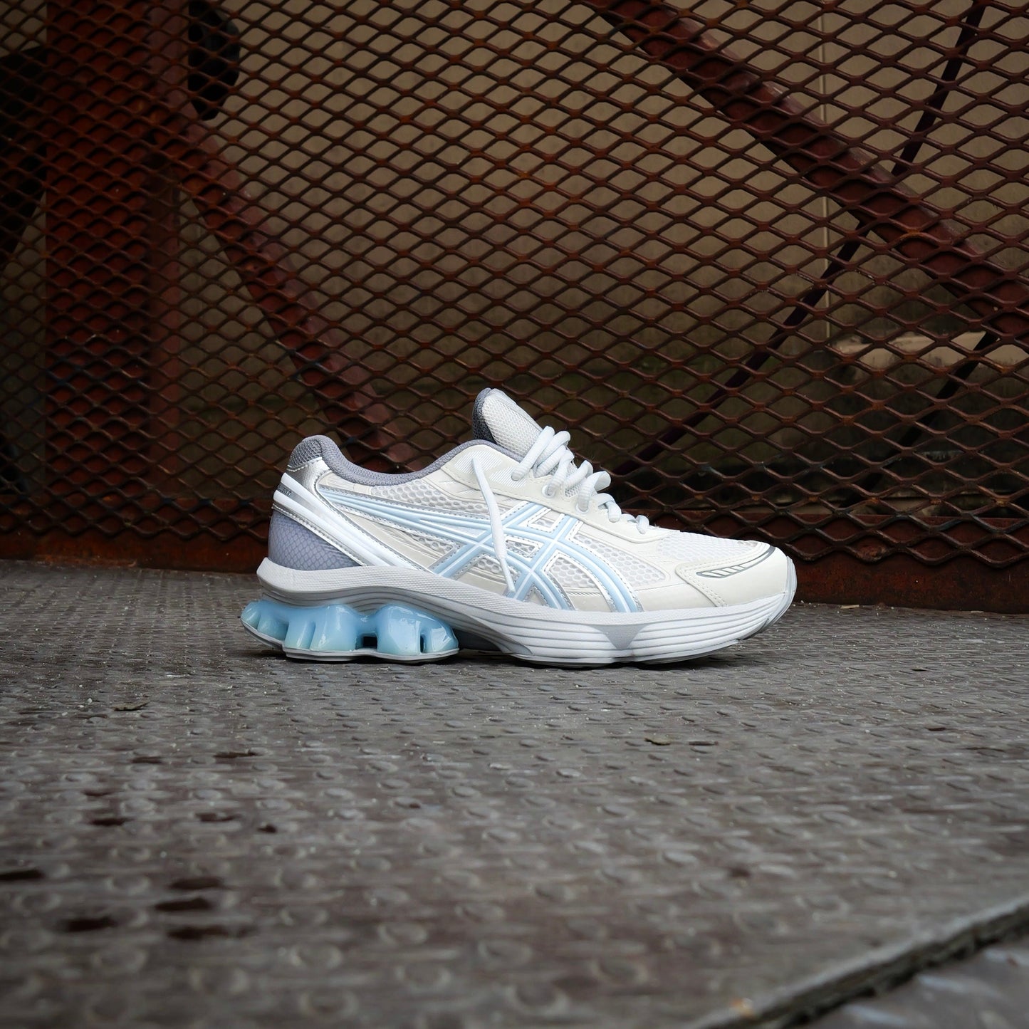 Mens Asics x EMMI Gel-Kinetic Fluent (Cream/Soft Sky)
