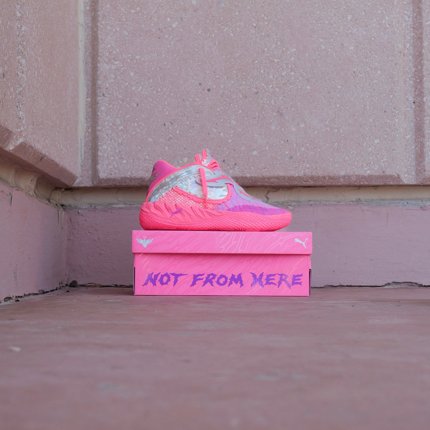 Puma x Lamelo Ball MB.05 World Tour (Sun Struck/Pure Magenta)