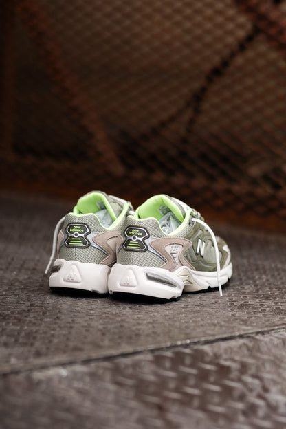 Men's New Balance 725V1 (Olivine) ML725UE