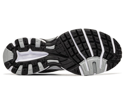 Saucony Ride Millennium in 'Silver / Black'