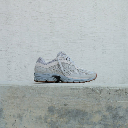 Mens Saucony ProGrid Omni 9 (Crafted Grey)