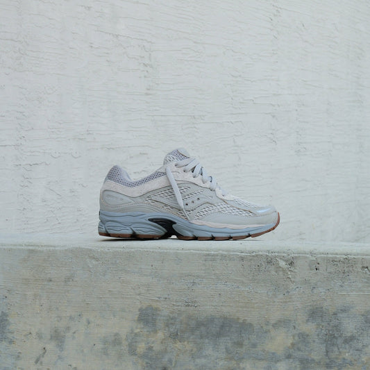 Mens Saucony ProGrid Omni 9 (Crafted Grey)
