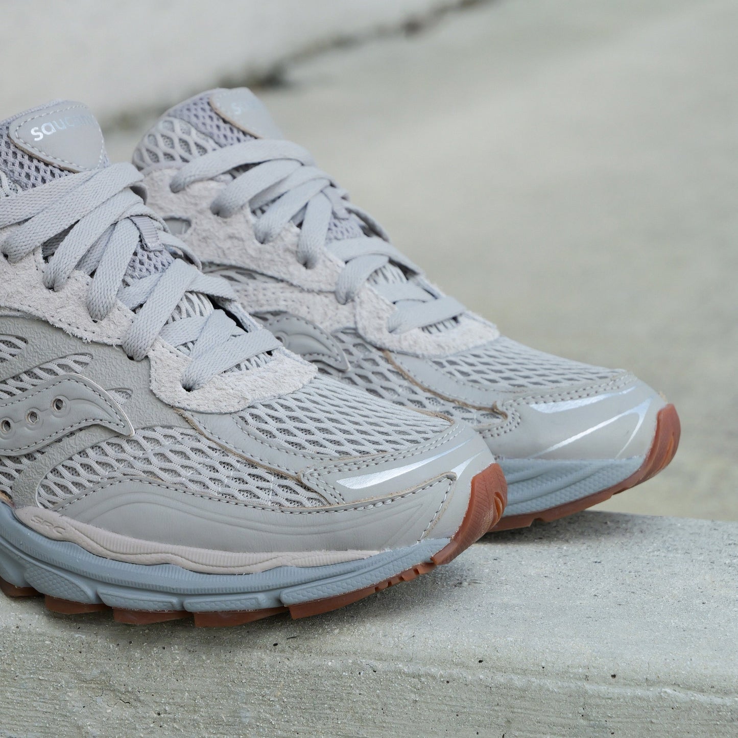 Mens Saucony ProGrid Omni 9 (Crafted Grey)