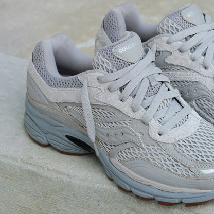 Mens Saucony ProGrid Omni 9 (Crafted Grey)