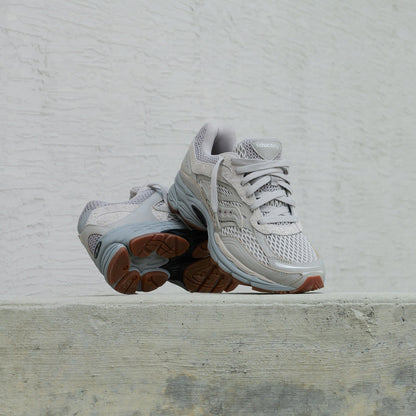 Mens Saucony ProGrid Omni 9 (Crafted Grey)