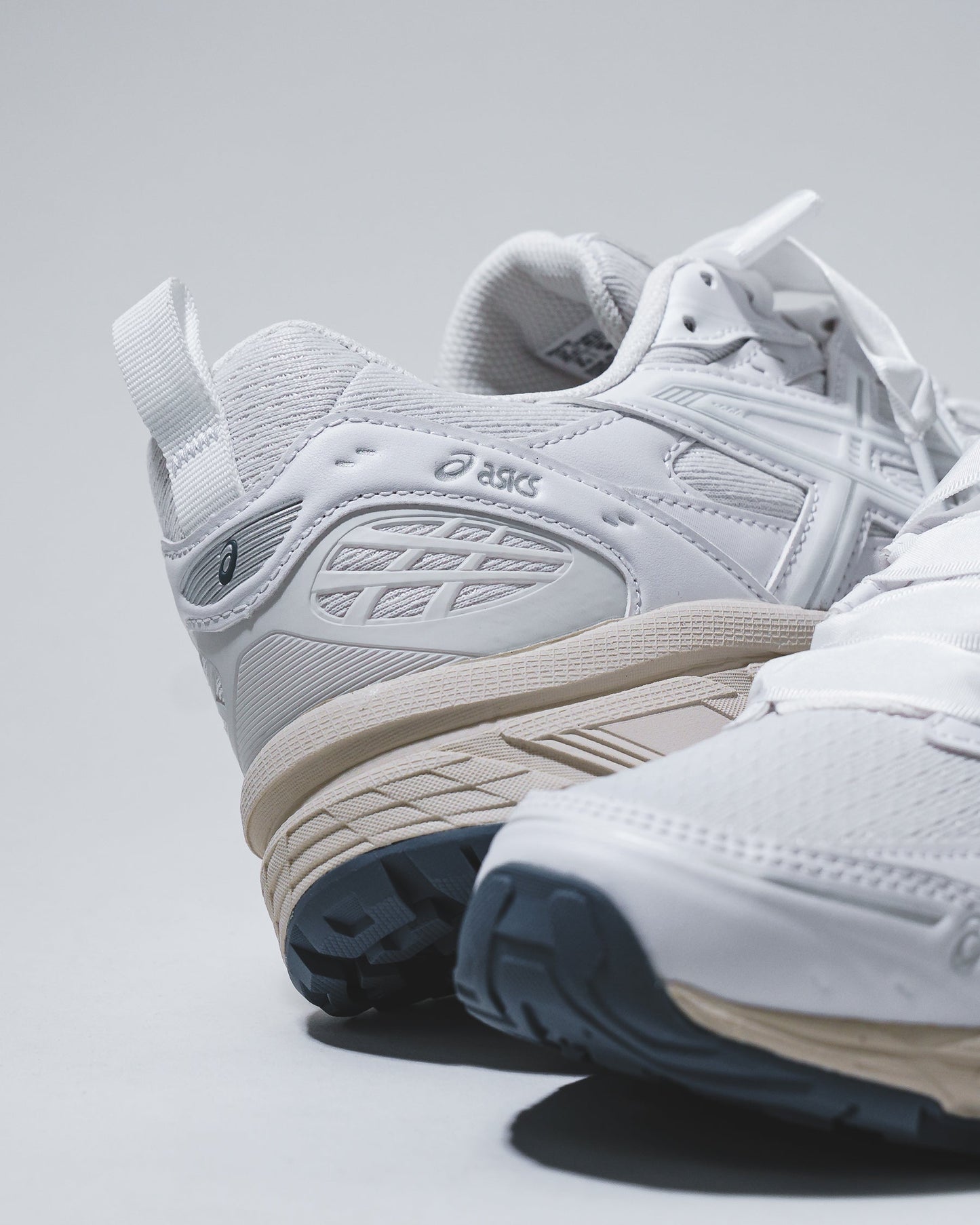 Asics Unisex Gel-Nunobiki White Pure Silver 1203A753-100