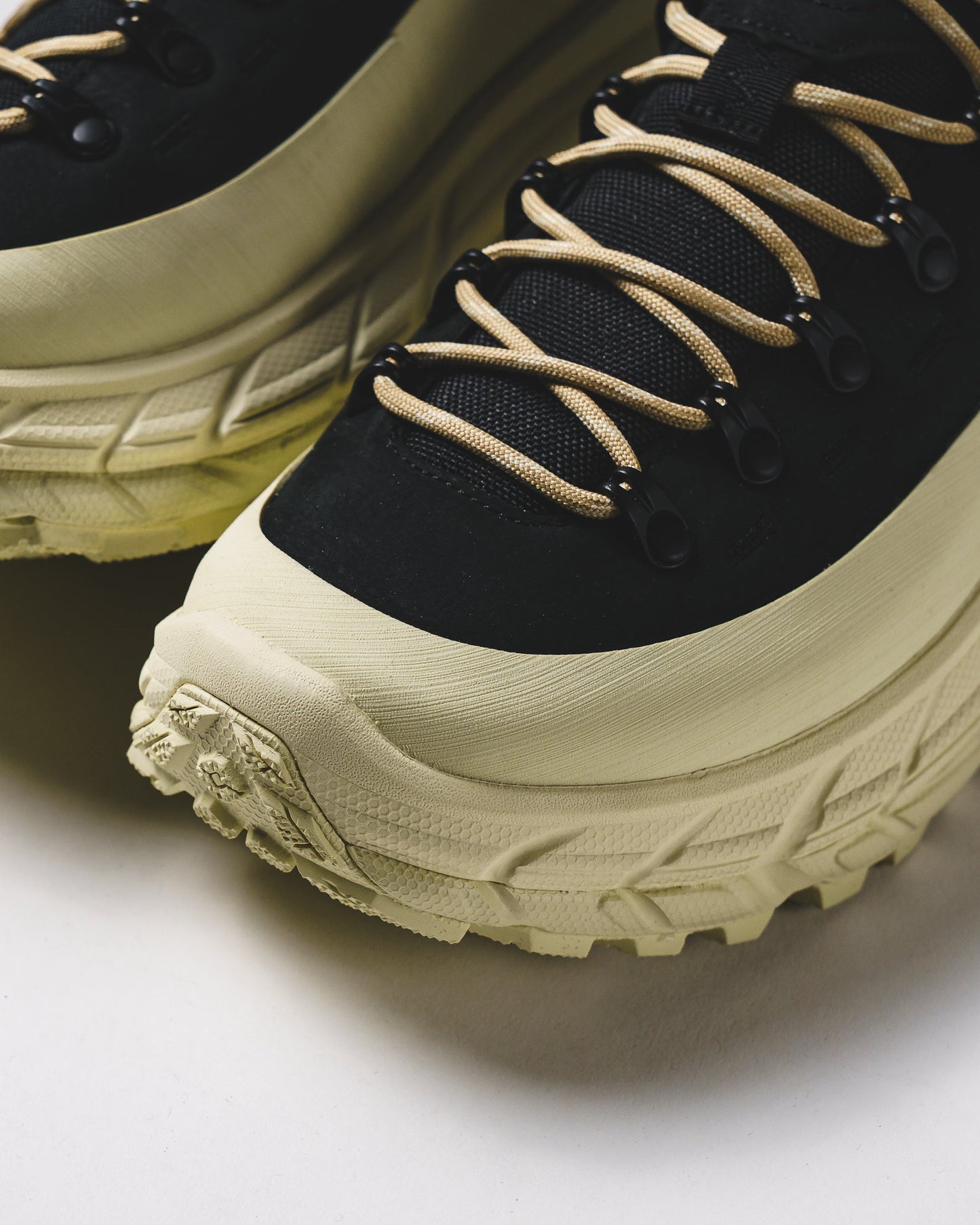 Hoka One One Unisex Tor Summit Black Pampas Grass 1147952-BMP