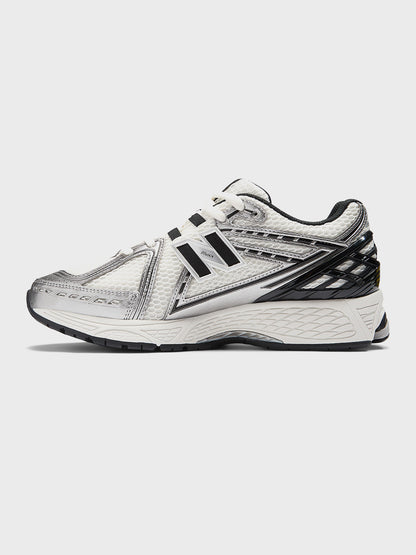 New Balance 1906 Sneakers | Silver Metallic/Black