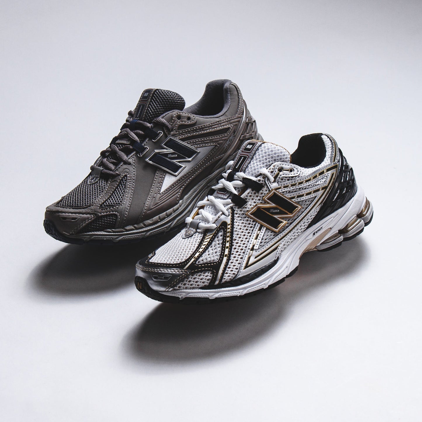 New Balance Men 1906R Metallic Silver Core M1906RA