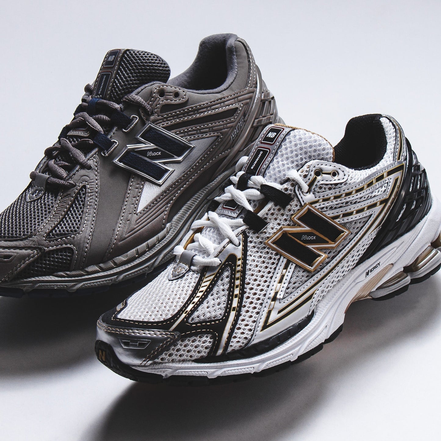 New Balance Men 1906R Metallic Silver Core M1906RA
