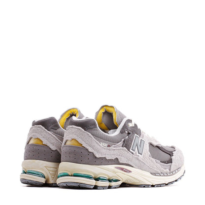 New Balance Men 2002R Rain Cloud M2002RDA