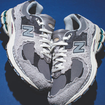 New Balance Men 2002R Rain Cloud M2002RDA