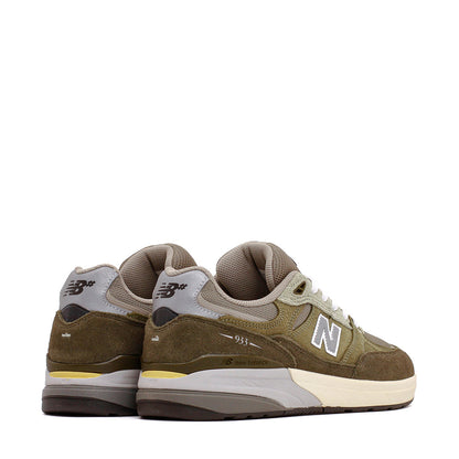 New Balance Men NB Numberic Andrew Reynolds 933 NM933JKL