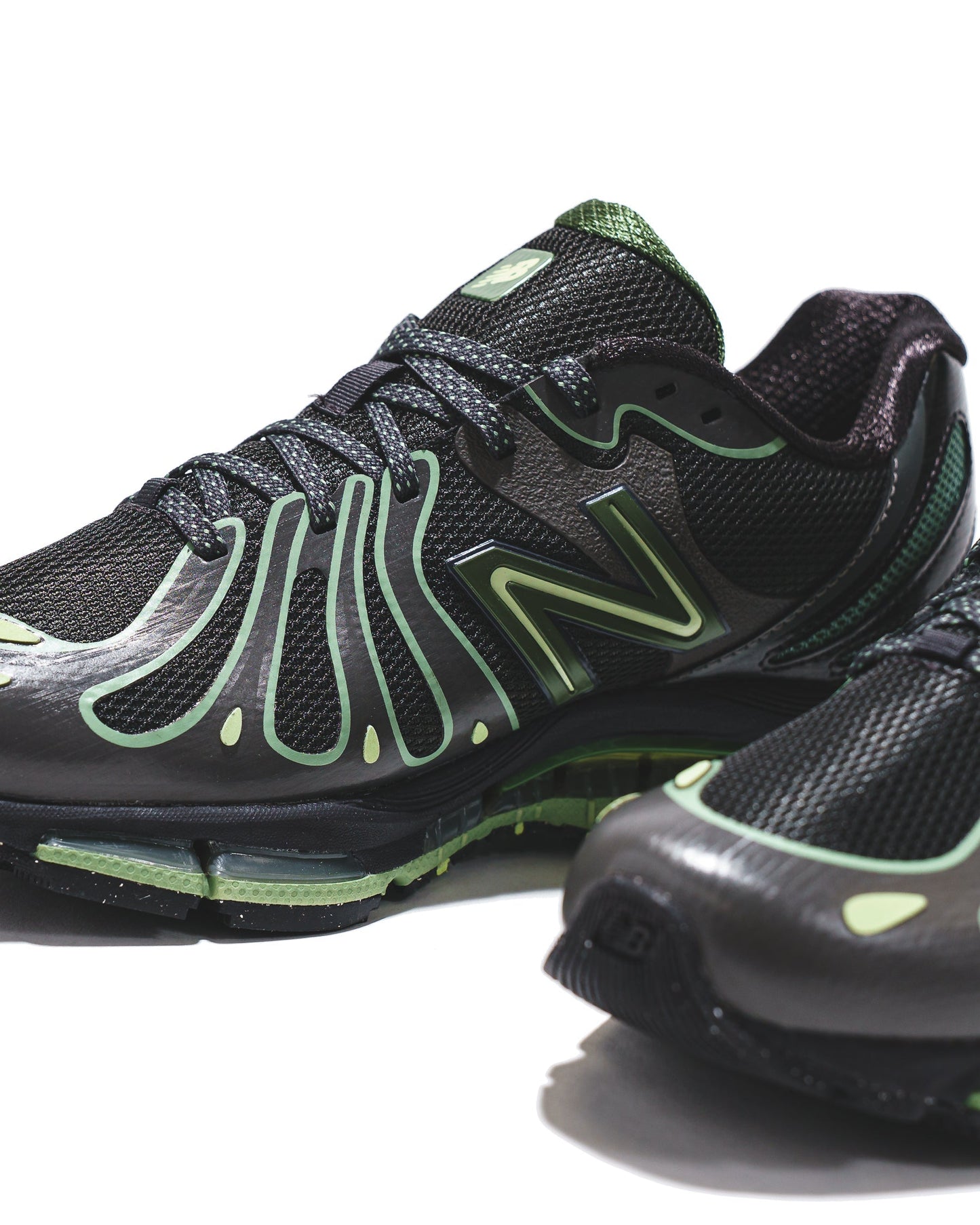 New Balance Unisex 1890 Faded Black Utility Green U189071H