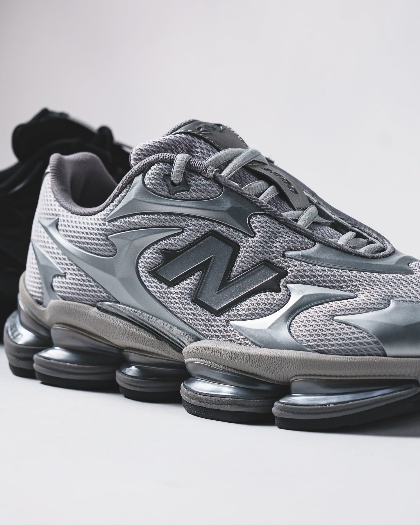 New Balance Unisex 2000 Silver Metallic U20005UW