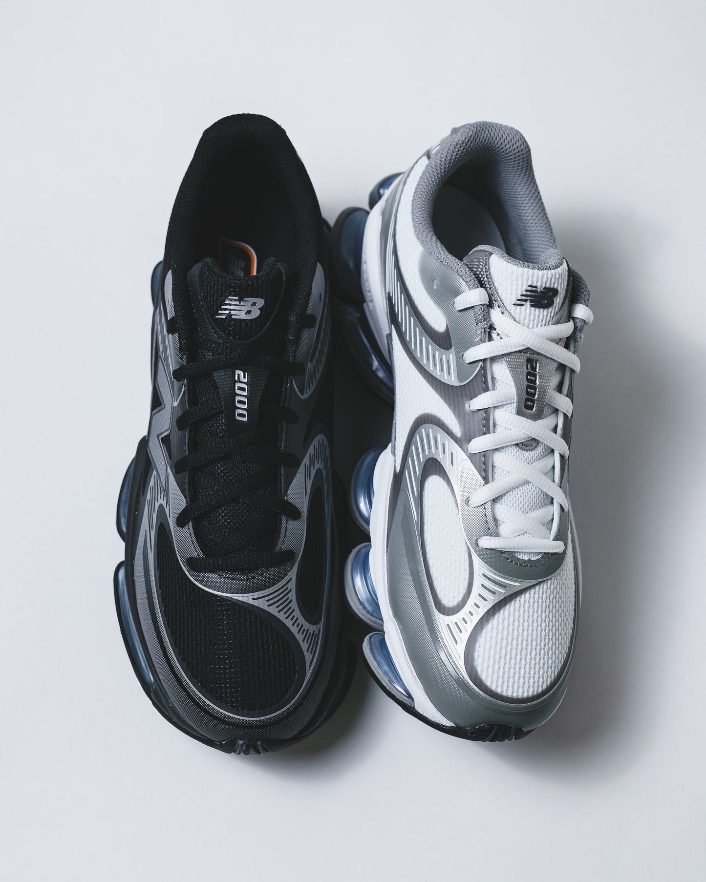 New Balance Unisex Abzorb 2000 White Silver Metallic Core U2000AA
