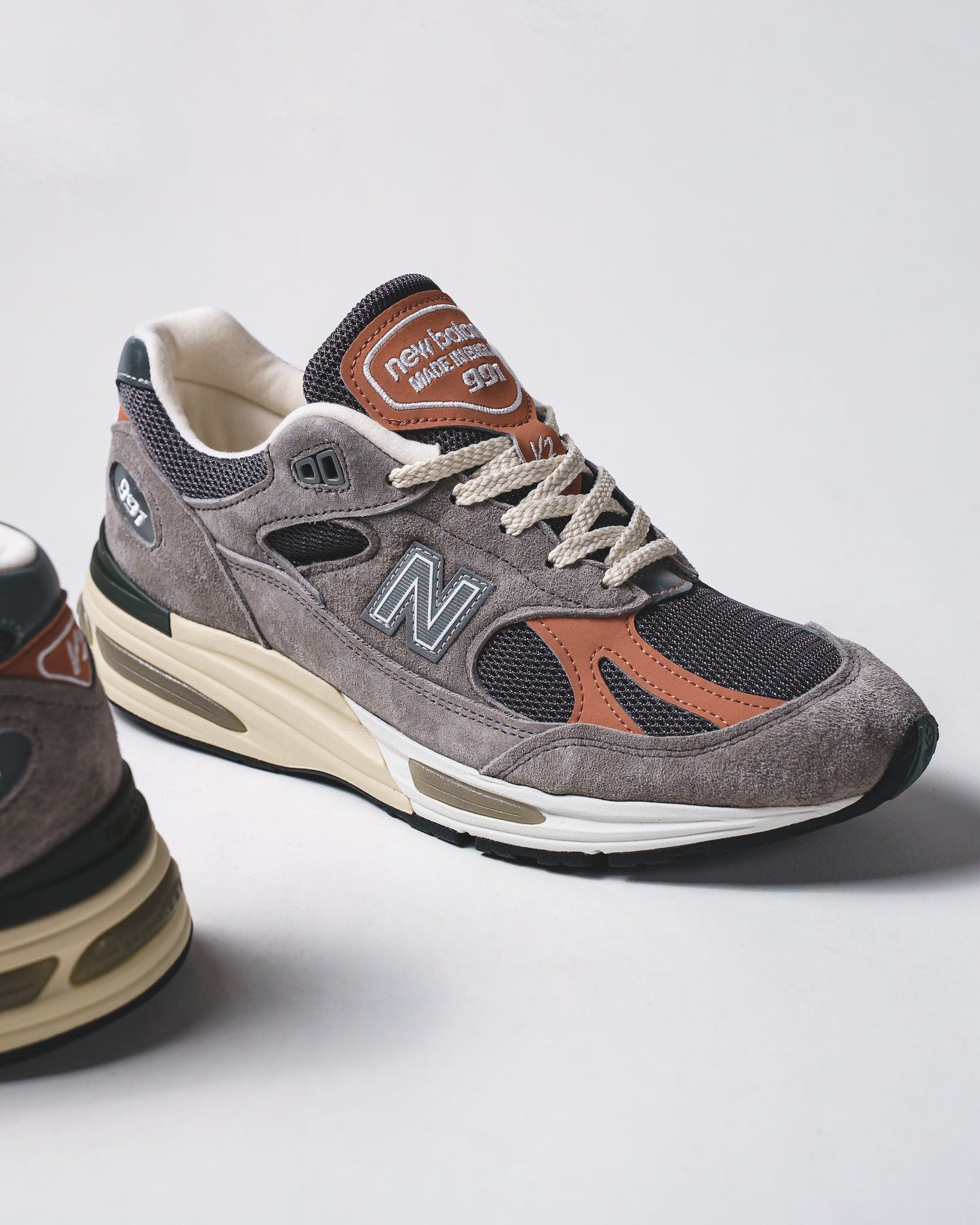New Balance Unisex Made in UK 991v2 Elephant Skin Cork Core U991GC2