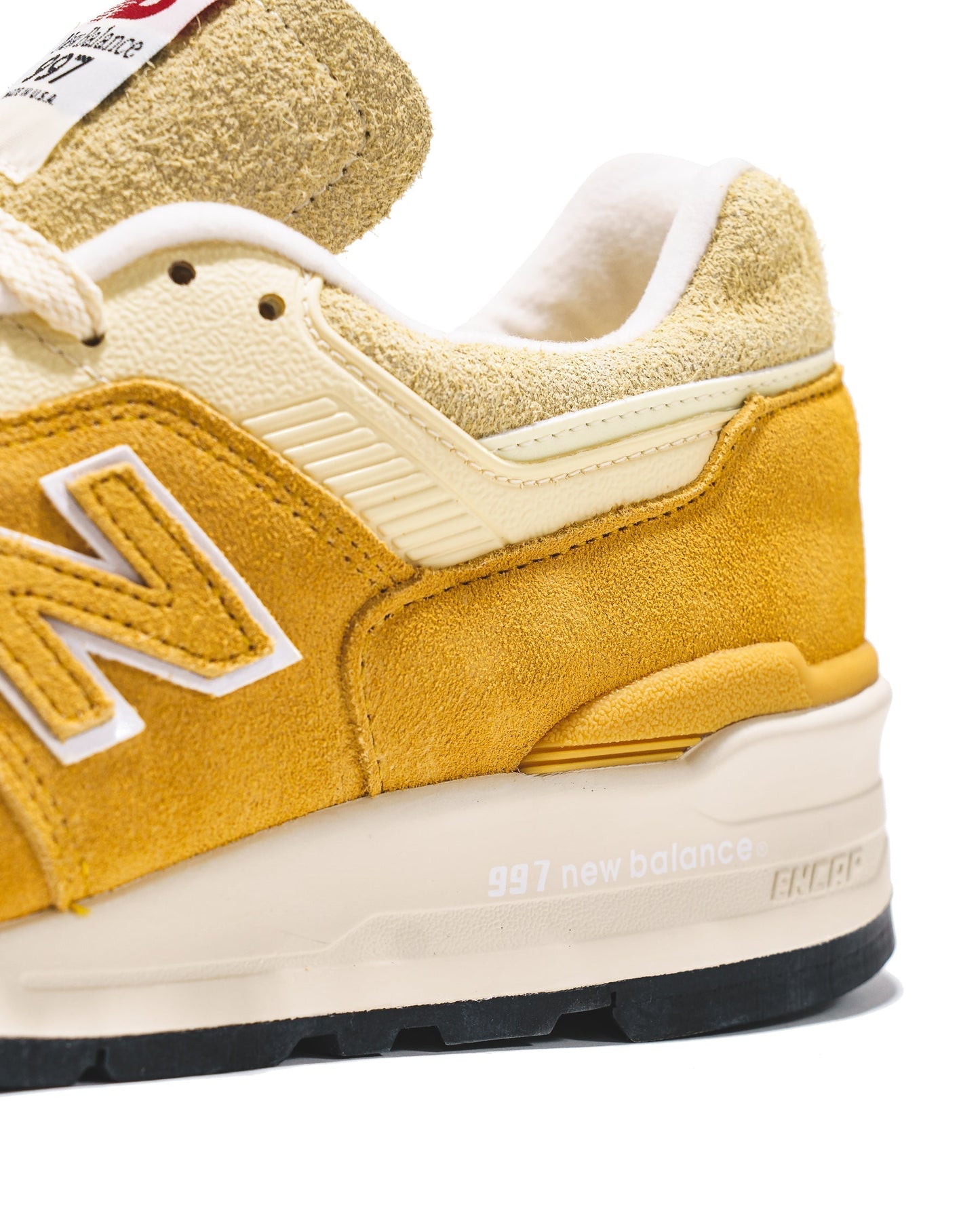 New Balance Unisex Made in USA 997 Dried Apricot U997AC