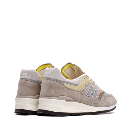 New Balance Unisex Made in USA 997 Light Mushroom U997MG