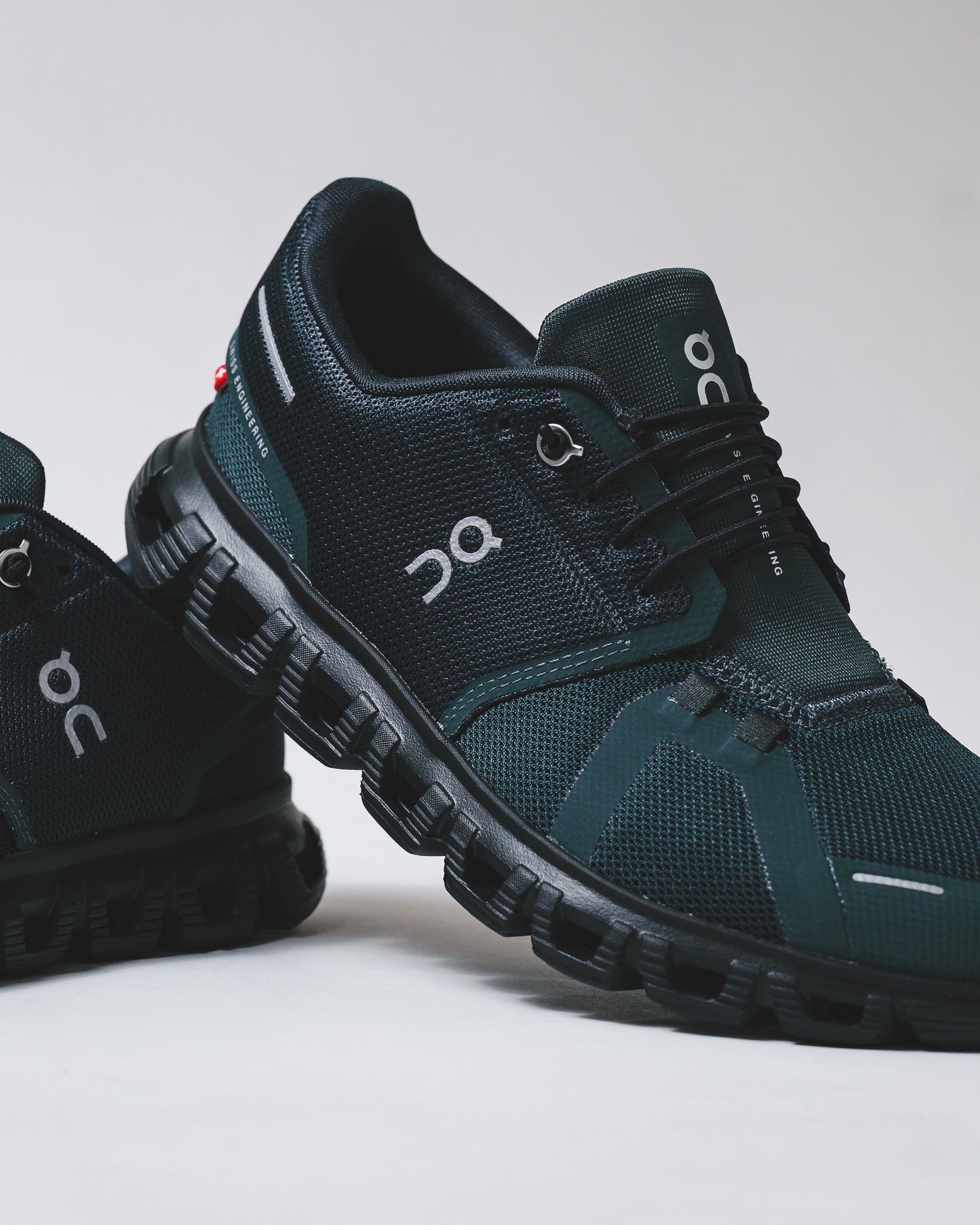 ON Men Cloud 6 Evergreen Black 3MF10070214