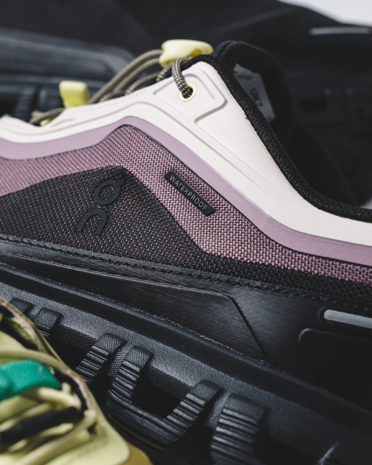 ON Men Cloud 6 Geo WP Limelight Safari 3MG10424660
