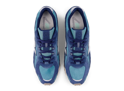 New Balance 204L U204L67Q in Navy / Salt Water