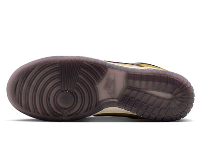 Nike Dunk Low Retro SE in Buff Gold / Dark Raisin