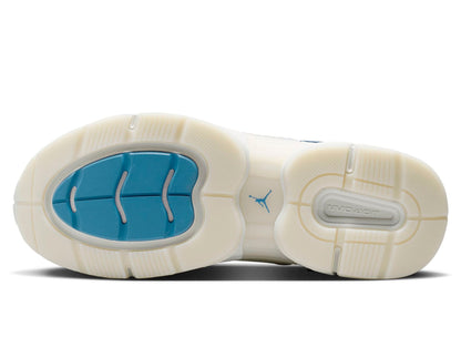 Jordan Trunner O/S in Diffused Blue / Pale Ivory