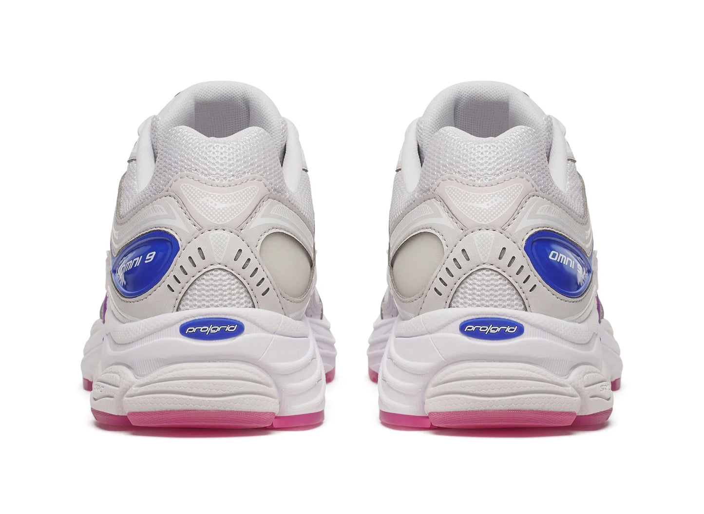 Saucony Progrid Omni 9 in White / Dusk