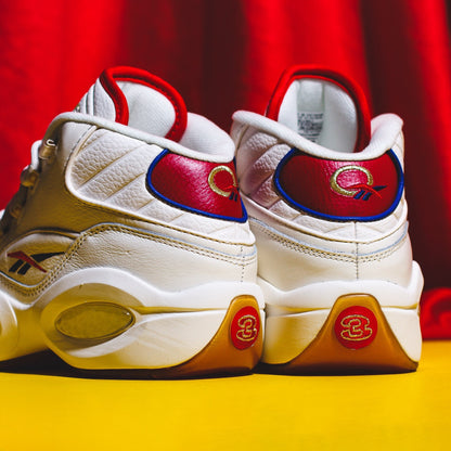Reebok Classics Basketball Men Question Mid Allen Iverson White Red Blue GZ7099