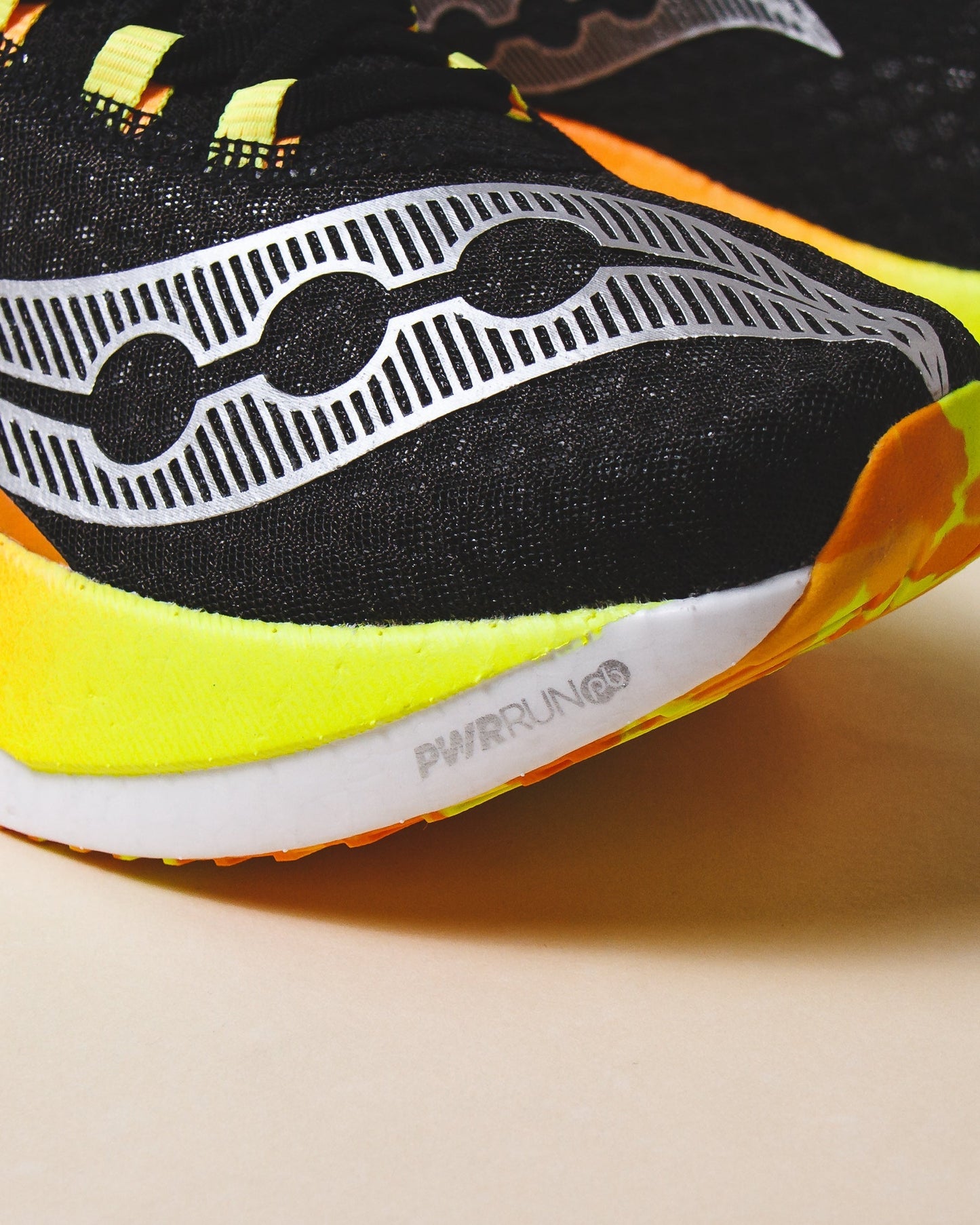 Saucony Men Endorphin Pro 4 Black VO2 S20939-343