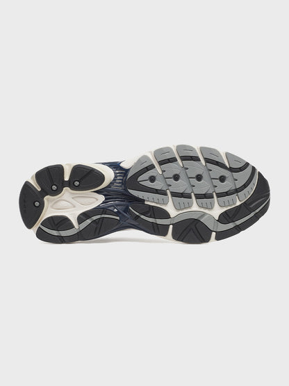 Saucony Progrid Omni 9 Sneakers | White/Navy