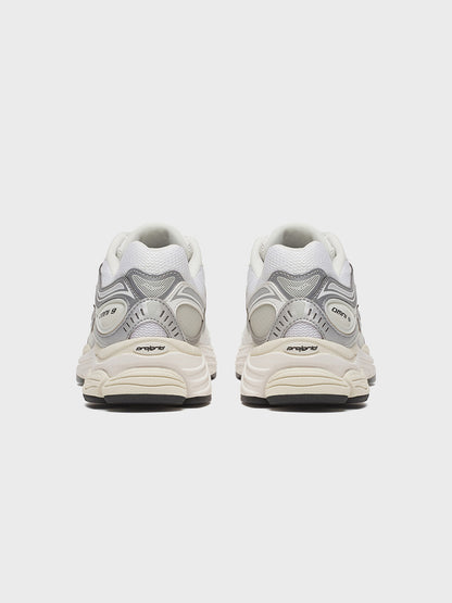 Saucony Progrid Omni 9 Sneakers | White/Silver