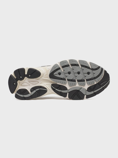 Saucony Progrid Omni 9 Sneakers | White/Silver