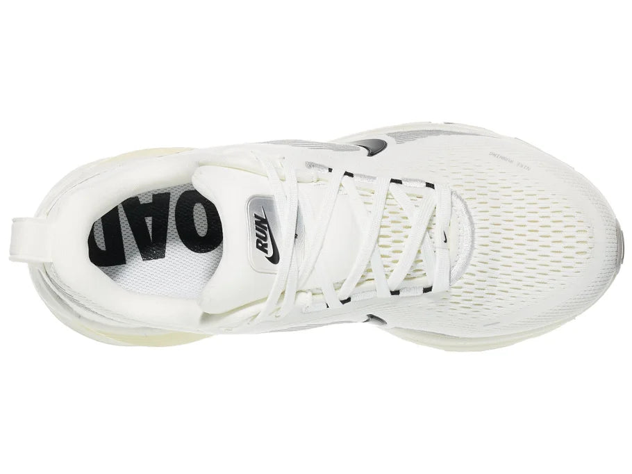 Nike | Vomero 18 | Women's | Summit White/Black/Coconut Milk